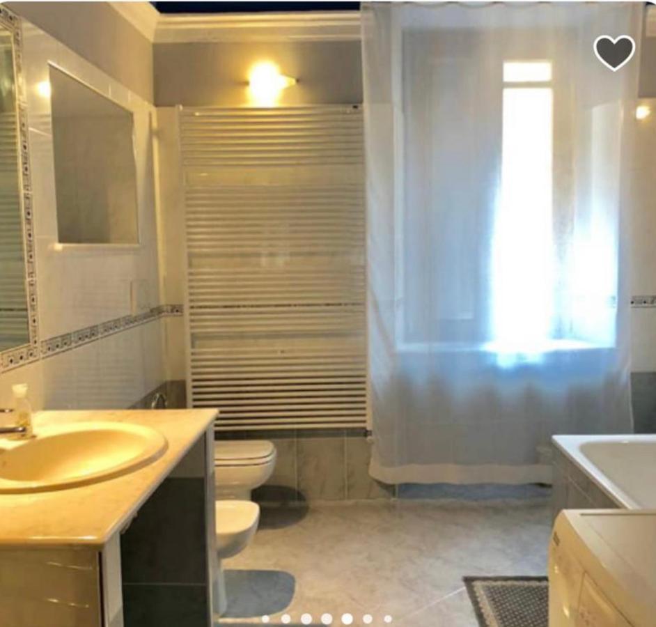 Camera Matrimoniale Privata Con Bagno Interno Vercelli Exteriör bild