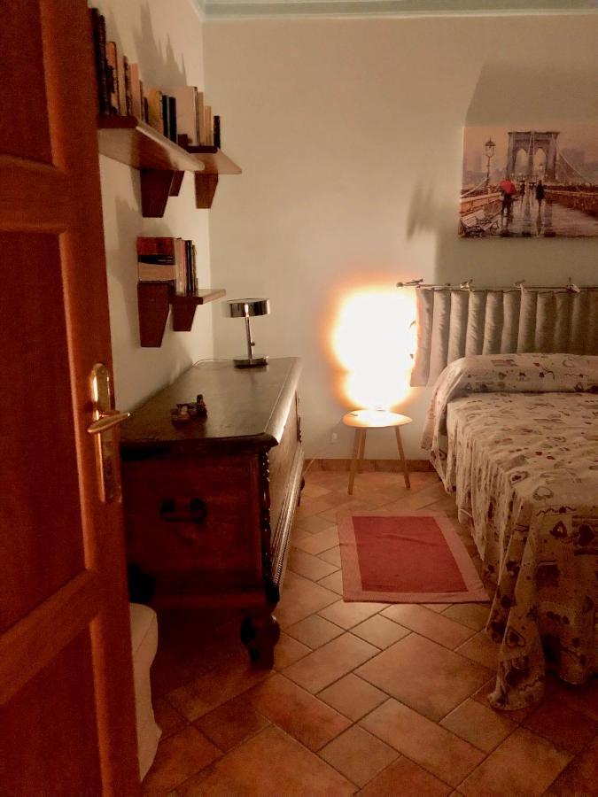 Camera Matrimoniale Privata Con Bagno Interno Vercelli Exteriör bild